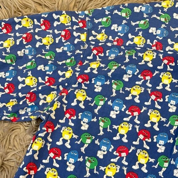 Vintage novelty print M&Ms button down tshirt - Picture 5 of 9